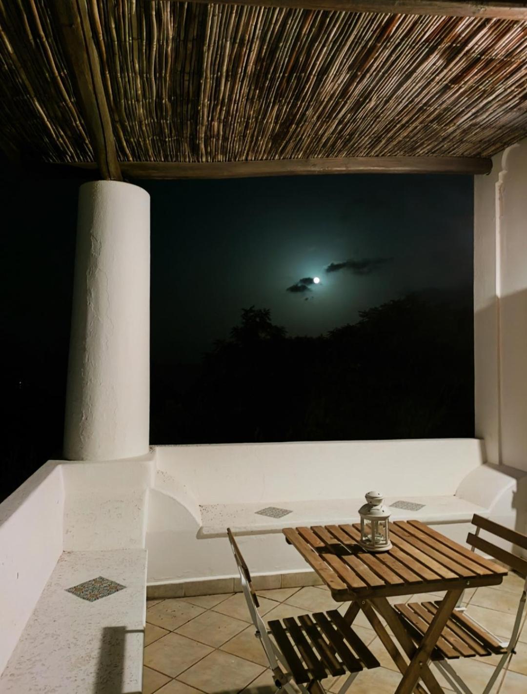 סטרומבולי The Lighthouse Room חדר תמונה